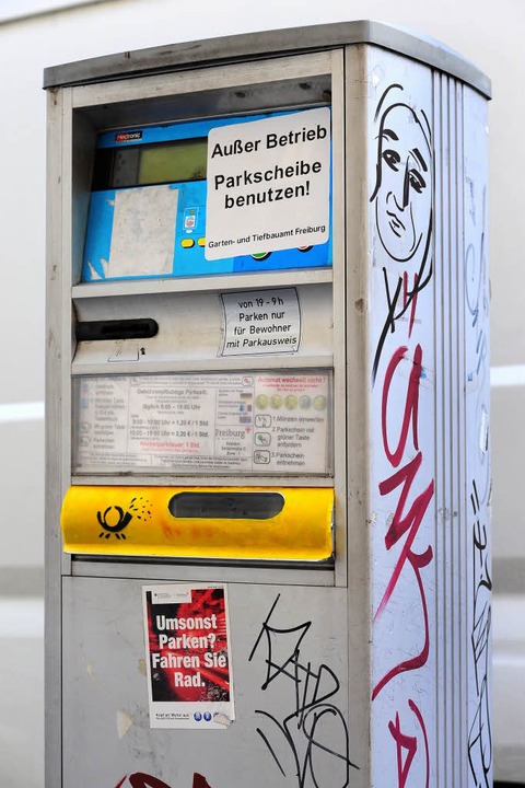 Parkscheinautomaten Ausser Betrieb Aufkleber Sind Kein Scherz Freiburg Badische Zeitung