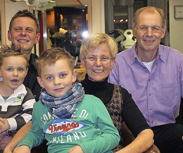 Generationswechsel beim Frisrgeschft...n Franz und Beate Hofmeier bernommen.  | Foto: Christa Maier