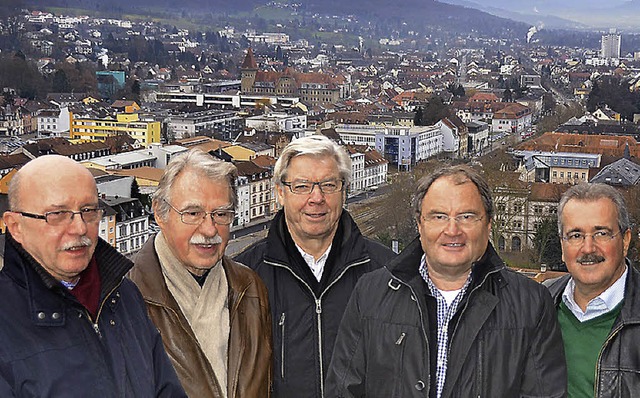 Stetten (im Hintergrund) wurden vor 12...r, Frieder Speck, Joachim Gottschalk.   | Foto: Nikolaus Trenz