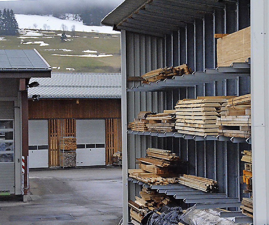 Holz aus verschiedenen Ländern wird be...enunternehmen ein starkes Umsatzplus.   | Foto: Sebastian Barthmes