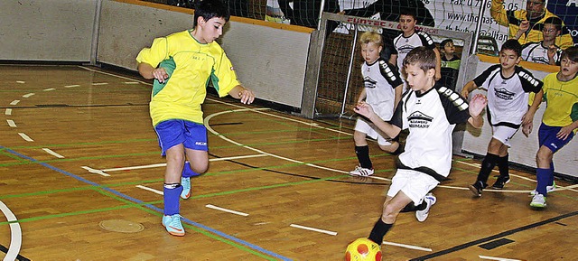 Um jeden Ball wurde auf dem Soccer-Court gekmpft.  | Foto: Jrn Kerckhoff