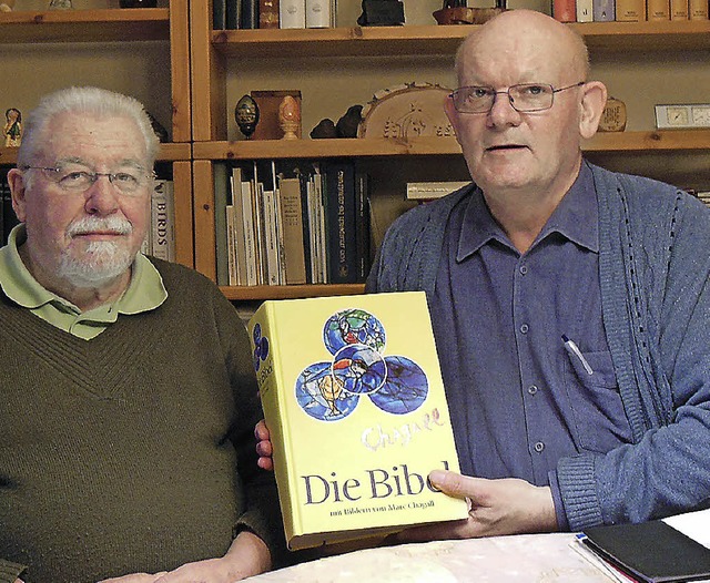 Austausch ber die Bibel: Diakon Fried...Heilige Schrift ins Gesprch bringen.   | Foto: Irmela Walz/Privat