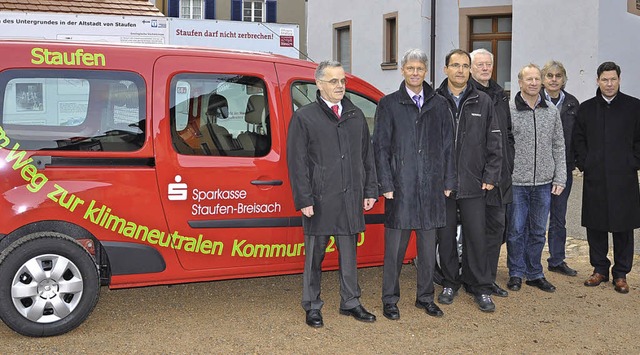 Elektrisch mobil durch Staufen: Die An...r war ein gemeinschaftlicher Kraftakt.  | Foto: R. Ruther