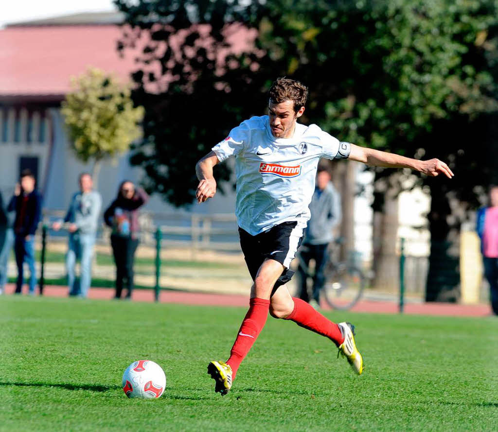 Der SC Freiburg siegt im Testspiel gegen Xerez CD mit 8:1.