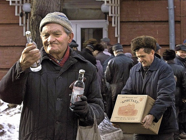 Ein Schlckchen hat in Russland bekann...is dafr betrgt umgerechnet 84 Cent.   | Foto: dpa