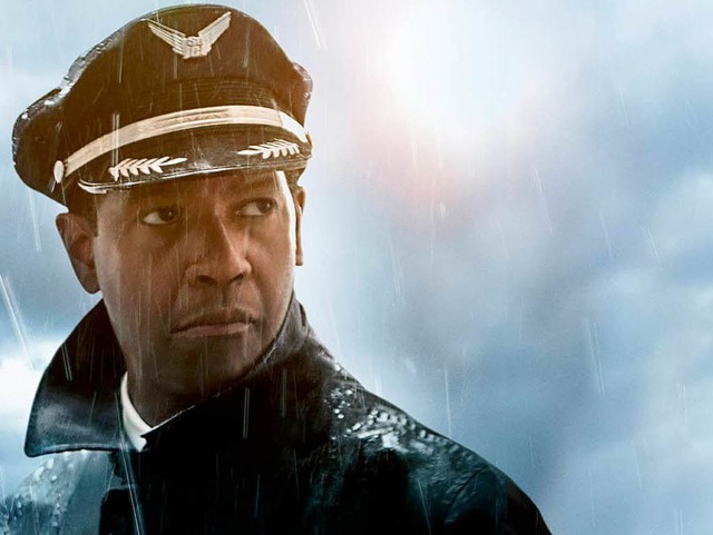 Denzel Washington ist bei &#8222;Wette...;Flight&#8220; in die deutschen Kinos.  | Foto: dpa