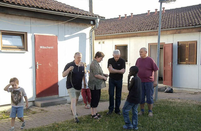 Die Flchtlingsbaracken in de Schildga...inden fr eine neue Sammelunterkunft.   | Foto: Archiv: Ingrid Bhm-Jacob