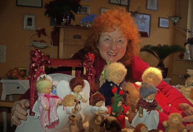 Die Puppenmacherin Gisela Schmidt-Mein...n Puppen &#8211; nicht nur bei Kindern  | Foto: Andrea Steinhart