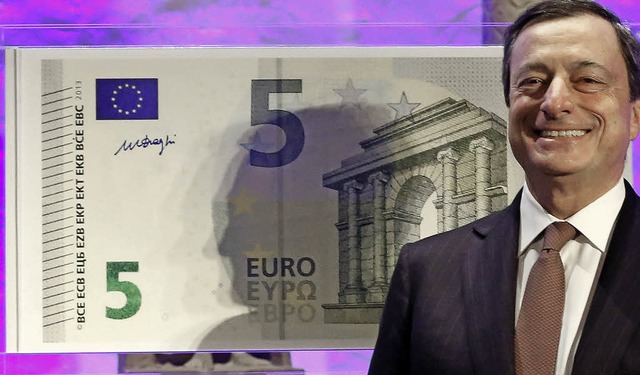 Notenbankchef Mario Draghi und der neu...ben die darauf abgebildeten Motive.     | Foto: dpa