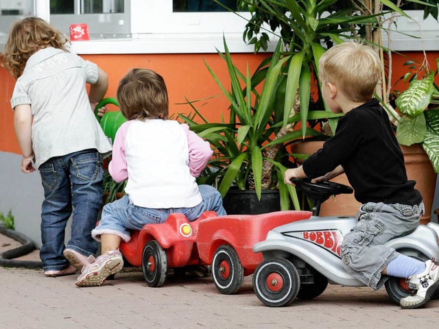 Kinder und ihre Eltern sind eine wichtige Zielgruppe der SPD.   | Foto: DPA