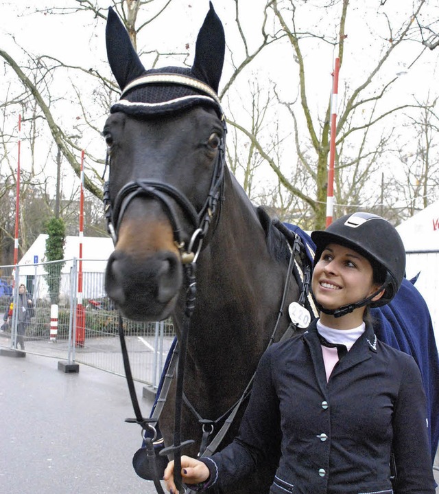 Ein starkes Team: Anna Biedermann mit Rambo   | Foto: Maja Tolsdorf