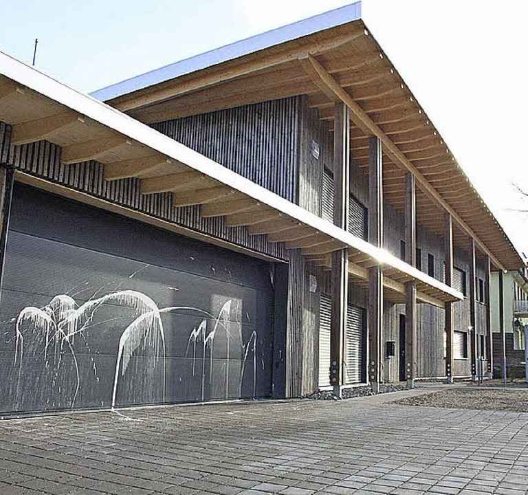 Angeschmiert: der gr��te und neueste Polizeiposten der Stadt   | Foto: steve przybilla