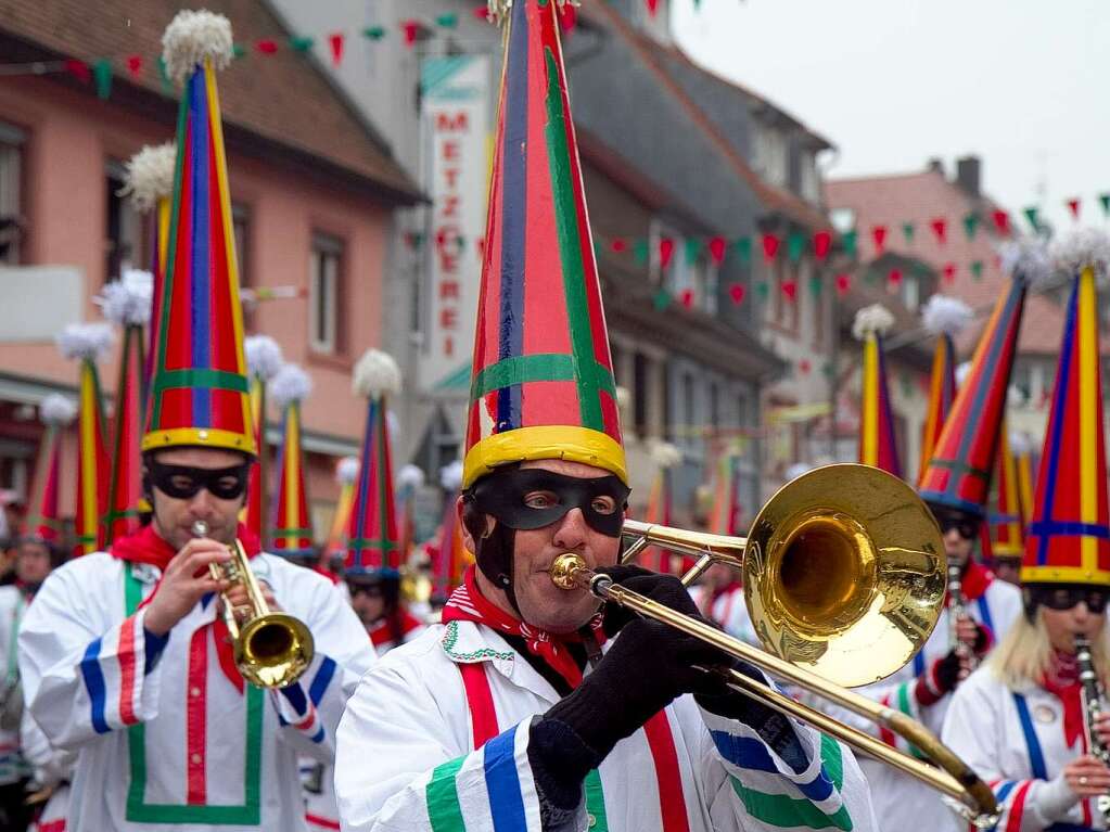 Die Elzacher Narrenzunft hat als Gastgeber fr eine groe Feier gesorgt.