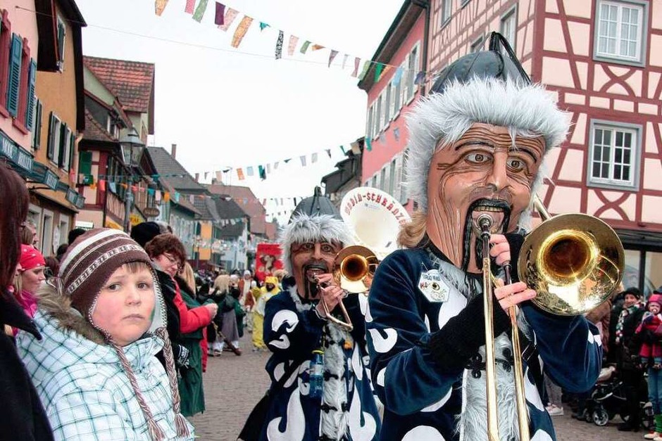 Das Narrentreffen in Ettenheim (Foto: Sandra Decoux-Kone) Das Narrentreffen in Ettenheim (Foto: Sandra Decoux-Kone)