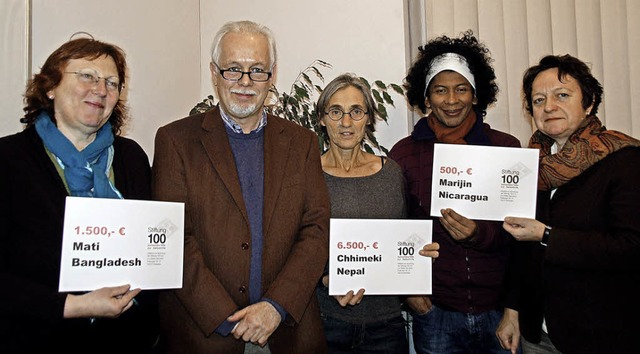 Spender und Empfnger der Spenden: Bet...Fleig, Roy Zelaya und Silvia Bainczyk   | Foto: BZ