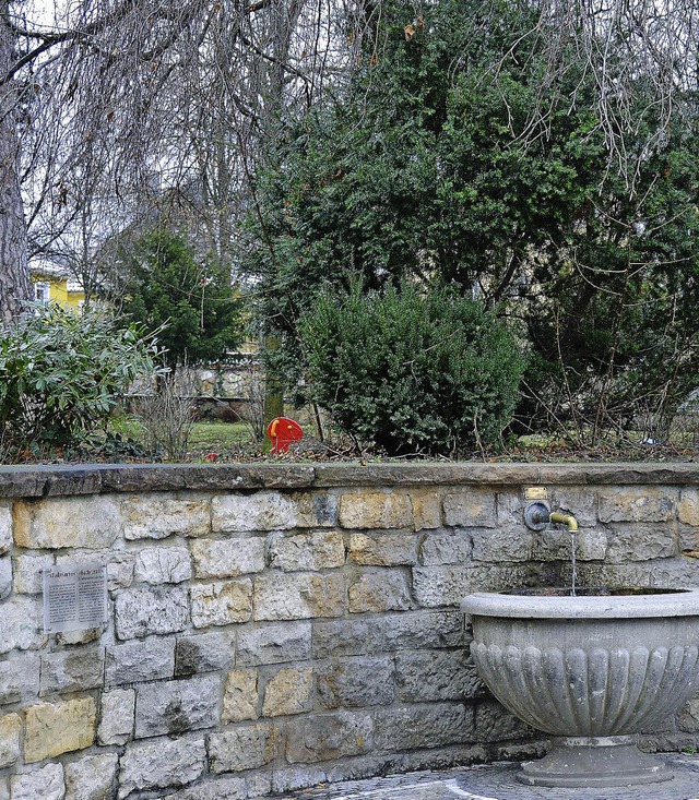 Der Stadtpark, der sich hinter dem Bad...llheimer Brgern ans  Herz gewachsen.  | Foto: Babeck