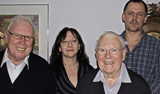 Beim Musikverein Inzlingen ehrte der  ...ste Mitglied Egon Wiedmer (70 Jahre).   | Foto: Paul Schleer