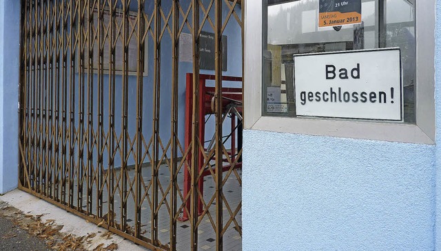 Das Schnauer Freibad in seiner jetzig...erung soll 3,11 Millionen Euro kosten.  | Foto: dirk sattelberger