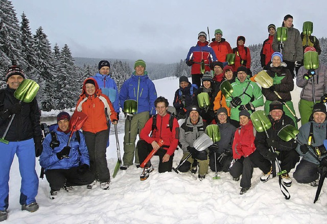 Die Teilnehmer mussten schweitreibend...tensuchgert (LVS) wurden eingesetzt.   | Foto: bergwelt sdschwarzwald