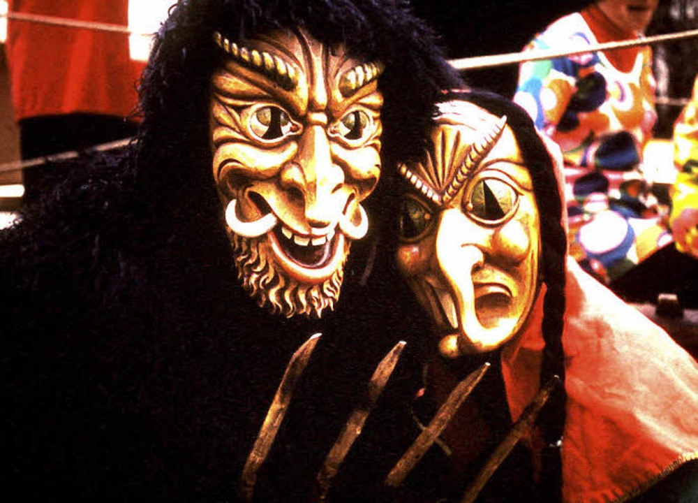 Seit 50 Jahren tollen an der Fasnet di...Anfhrer, dem Teufel, durch Freiburg.   | Foto: Hans Sigmund