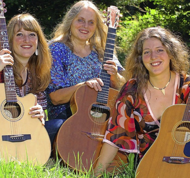 Rebekka,  Roswitha und Theresa Dold (von links).   | Foto: Rombach