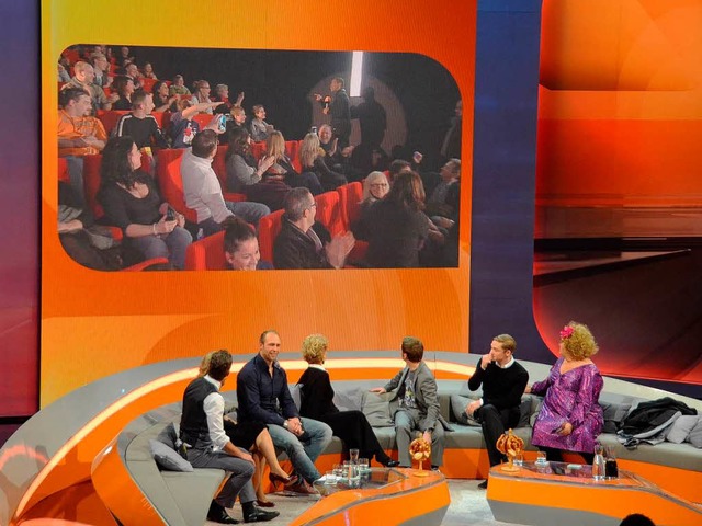 Markus Lanz (links), Cindy aus Marzahn...e Besucher des Forumkinos berrascht.   | Foto: rab