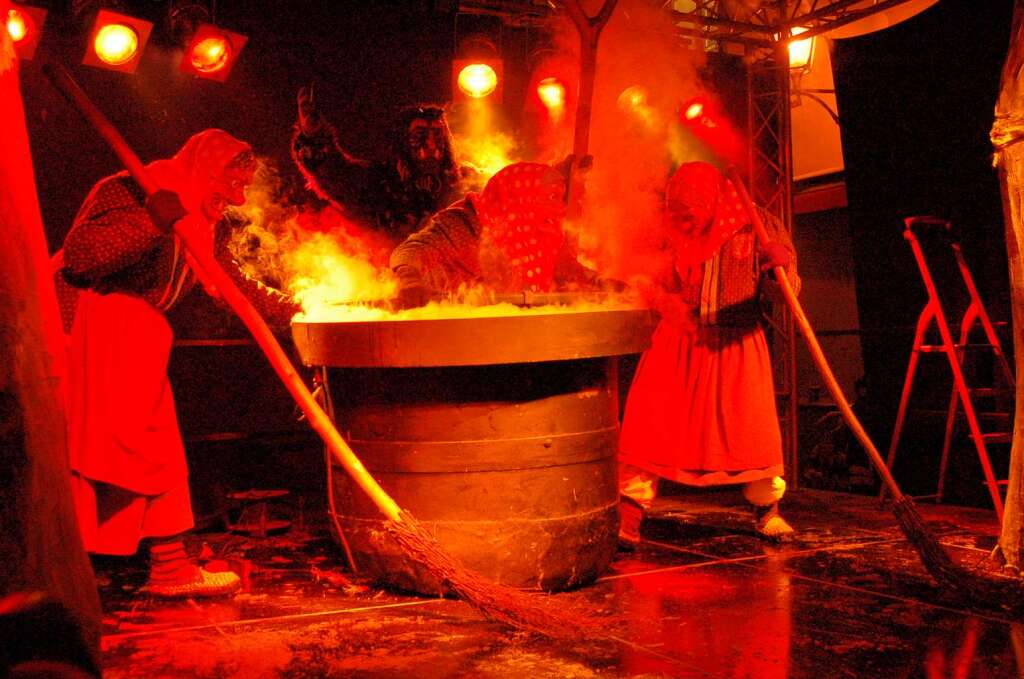 Impressionen vom Jubilum der Waldkircher Burghexen