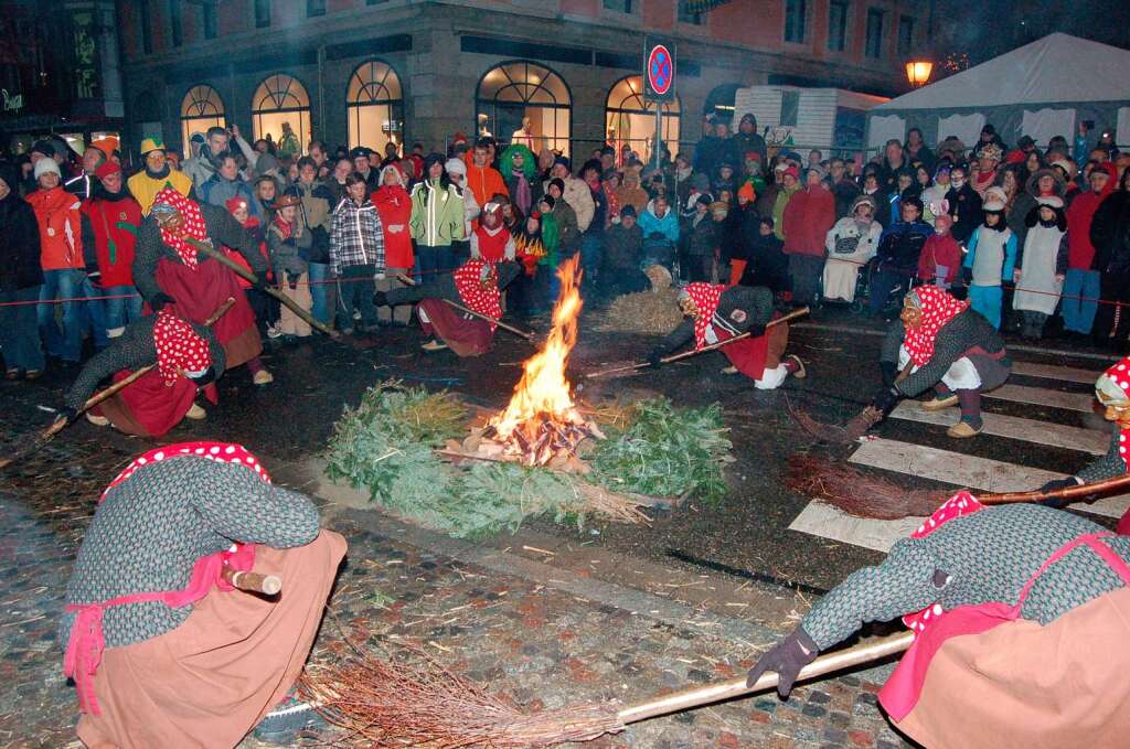 Impressionen vom Jubilum der Waldkircher Burghexen