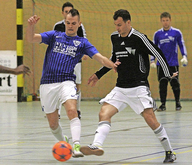 Duellierten sich im Finale: Simon Blas... SV 08 Laufenburg das Turnier gewann.   | Foto: Michael Neubert