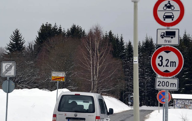 Mehrfach binnen weniger Minuten reicht...er kurzen Weg nach Neustadt zu weisen?  | Foto: peter stellmach