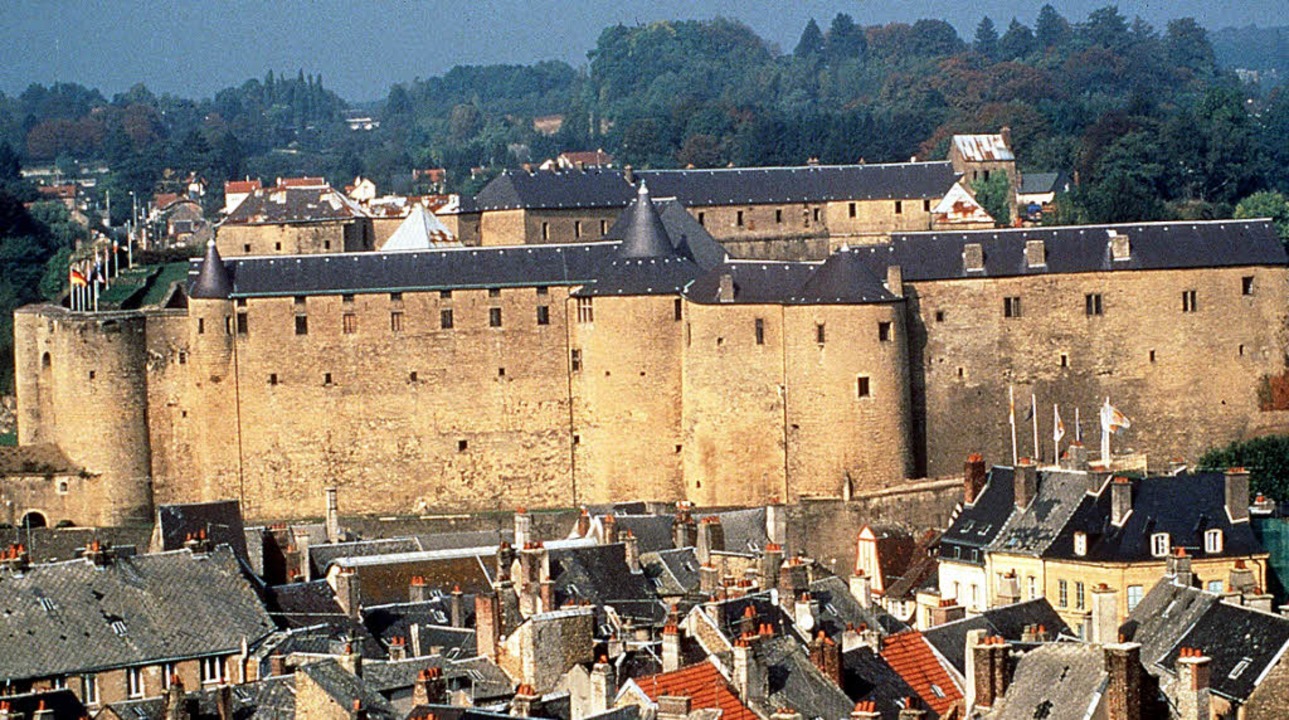 In Sedan schmerzen die Wunden der Kriege noch immer Ausland