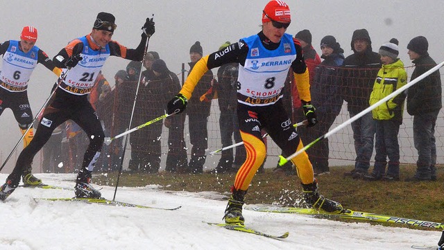 Junioren-Weltmeister Manuel Fait (rec...en-Weltmeisterschaft in Val di Fiemme.  | Foto: bachmann