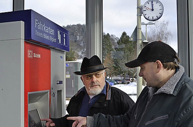 Fahrkartenautomaten-Kurse bietet Karl Argast wieder an.   | Foto: Berger