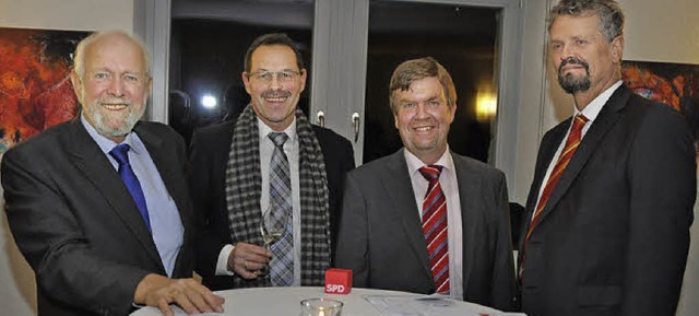 Ernst-Ulrich von Weizscker, Christoph...inks) stimmten auf den Wahlkampf ein.   | Foto: Julius Steckmeister