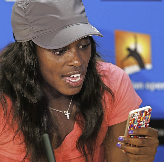 Die 19-jhrige Sloane Stephens hlt  s...ntakt mit der &#8222;Auenwelt&#8220;.  | Foto: dpa