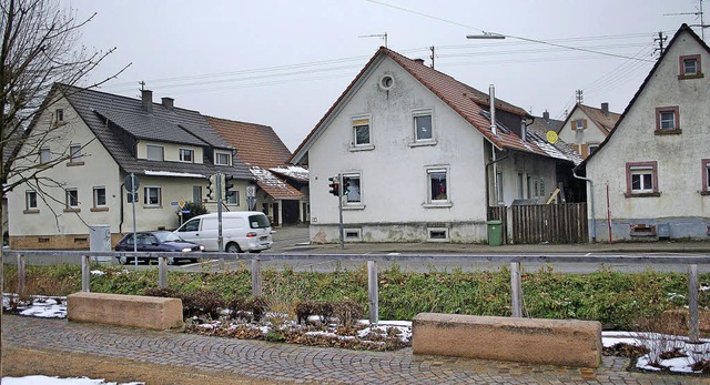 Die Denzlinger Hauptstrae verndert seit einigen Jahren ihr Gesicht.   | Foto: Frank Kiefer