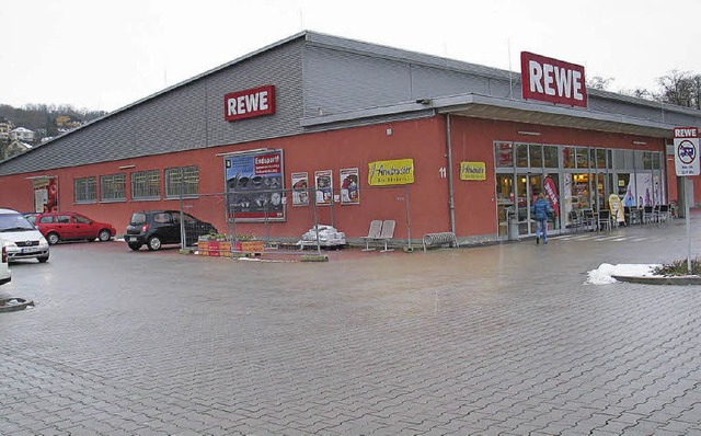 Bad Bellingen Rewe Markt  | Foto: Jutta Schtz