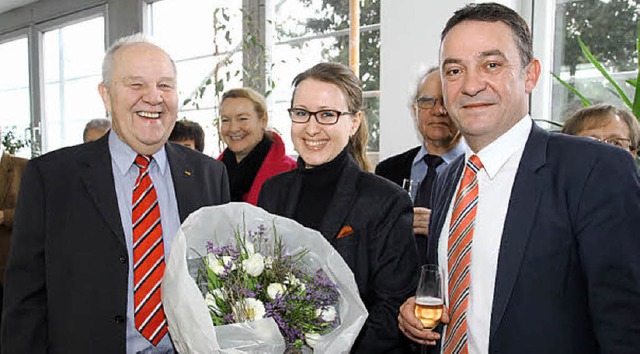 Zum 65. von Rudi Nadler (links) gratul... und Kreisvorsitzender Marcel Schwehr.  | Foto: Dagmar Barber