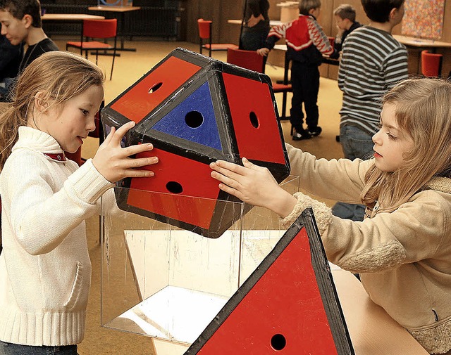 Wanderausstellung des mathematikums in...anfassen Schule Paedagogik.Foto: Wegst  | Foto: Wegst