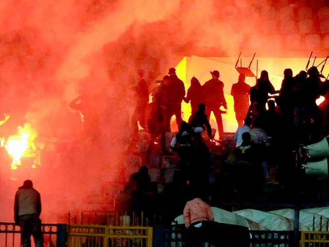 Todesstrafe fr Beteiligte der Fuballkrawalle in Port Said vor einem Jahr.  | Foto: dpa