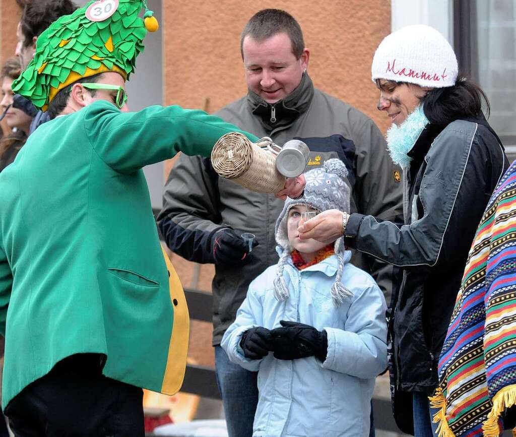 Närrisches Treiben beim Zunftabend und großen Umzug in Schweighausen Närrisches Treiben beim Zunftabend und großen Umzug in Schweighausen