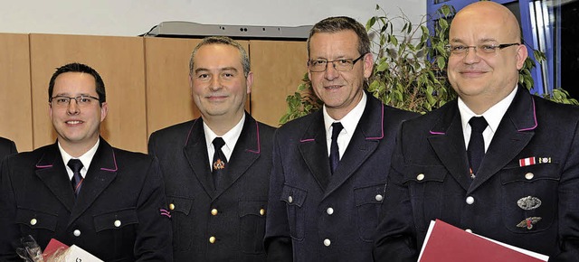 Ausgezeichnete Wehrleute:  Matthias Fr...ueb und Martin Bertrandt (von links).   | Foto: Volker Mnch