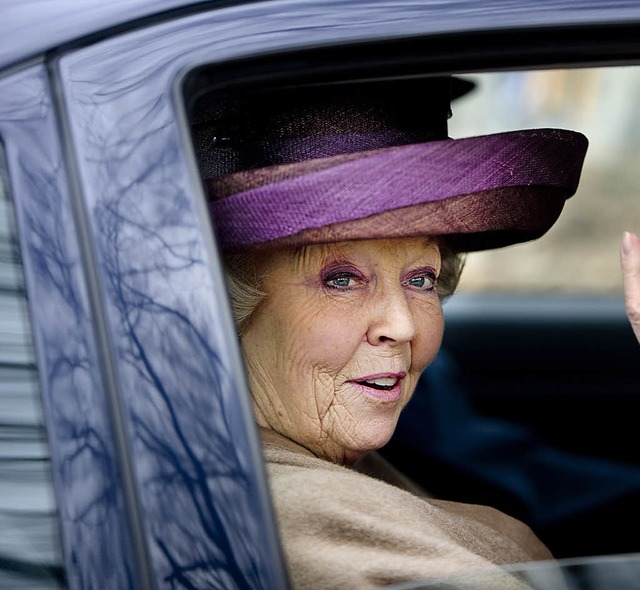 Knigin Beatrix gilt als stets gut informiert und pflichtbewusst.  | Foto: AFP