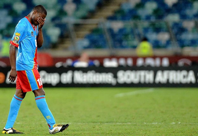 Bitteres Ausscheiden: Cedrick Makiadi ...nde des Afrika-Cups nicht berstanden.  | Foto: AFP/FRANCISCO LEONG