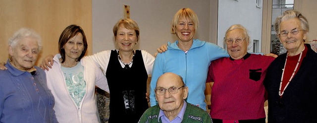 Christiane Hring (Dritte von links) m...eit der Tagespflegesttte untersttzt.  | Foto: Norbert Sedlak