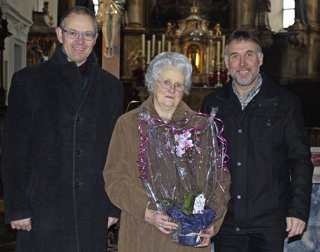 Gemeinsam verabschiedeten Pfarrer Joha...der Pfarrkirche St. Trudpert sorgte.    | Foto: Privat