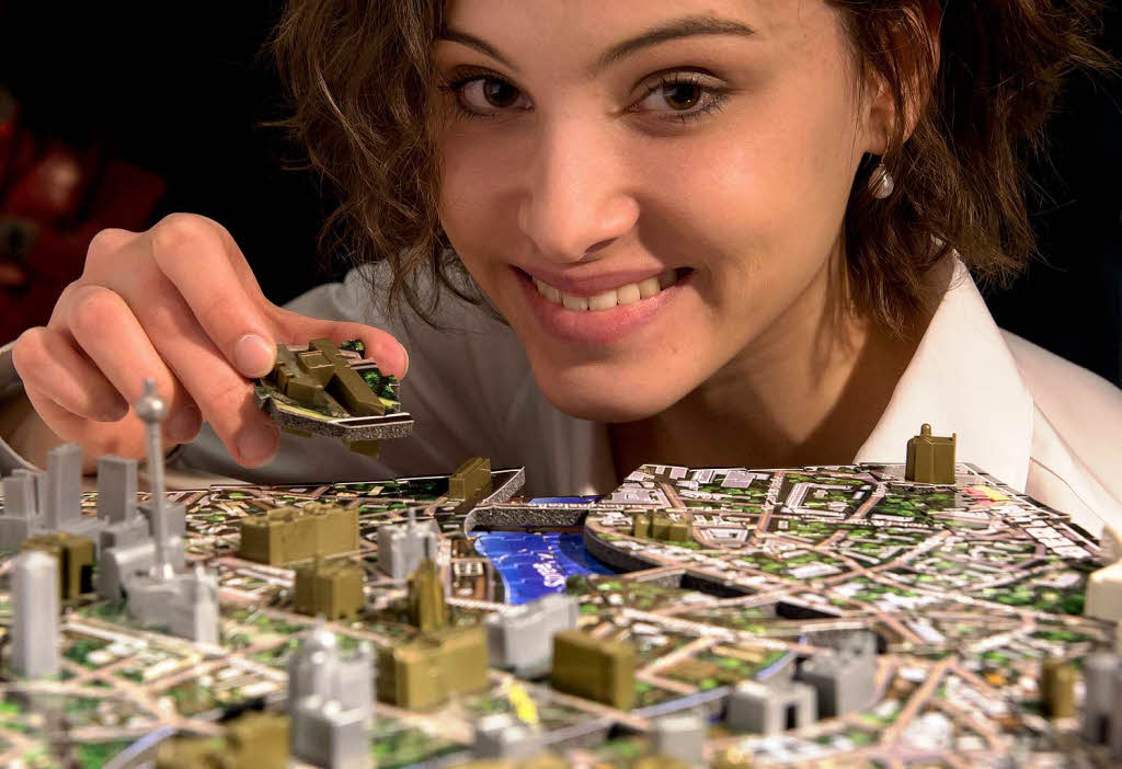 Das "4D Cityscape Time Puzzle - Berlin" ist fr den Toy Award 2013 im Bereich SchoolKids nominiert.