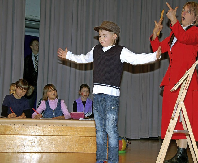 Turbulent ging es beim Bunten Turnerna... Ktting, war hier als Lehrerin dabei.  | Foto: Horst A. Bss