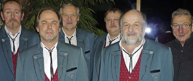 Die neu gewhlten Vorstandsmitglieder ...vorne: Rolf Riedacher und Uli Elsner.   | Foto: Wolfgang Grether