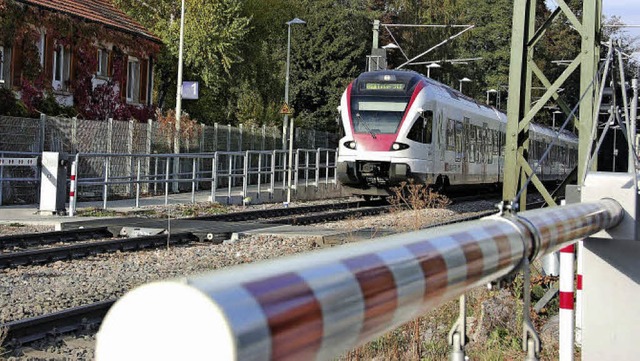 Ein Zug hat je nach Geschwindigkeit einen Bremsweg von mehreren hundert Metern.   | Foto: Nikolaus Trenz